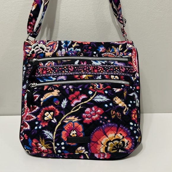 Vera Bradley Bags Vera Bradley Triple Zip Hipster In Retired Foxwood Pattern Excellent